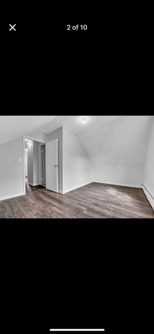 Building Photo - 233 Pine St