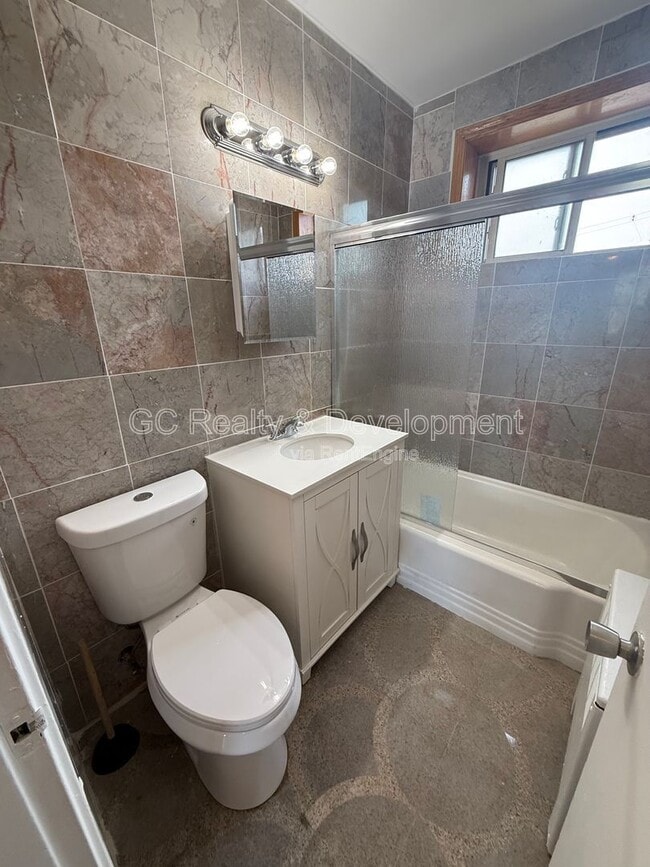 Building Photo - 2621 W Fitch Ave