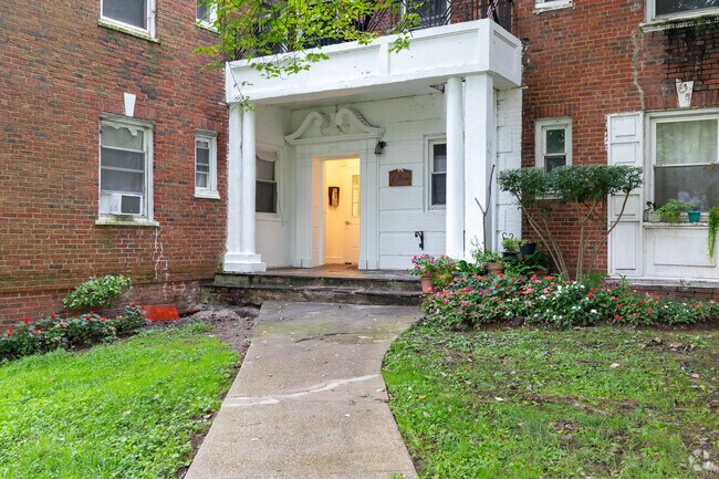 Building Photo - Colonial Gardens Trenton Proud LLC