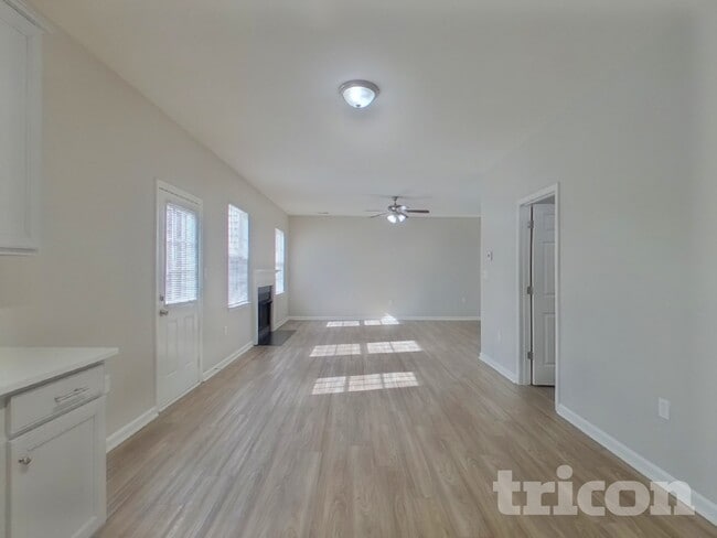 Building Photo - 1221 Jordans Pond Ln