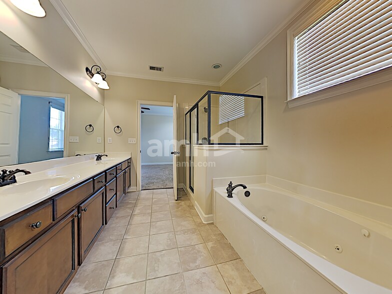 Building Photo - 7720 Keri Cove