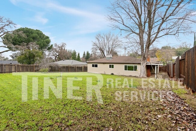 Building Photo - 3960 Annabelle Ave