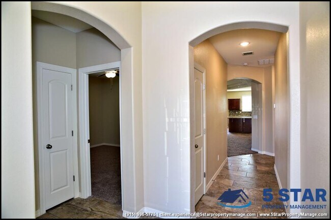 Building Photo - 3 bedroom in El Paso TX 79934