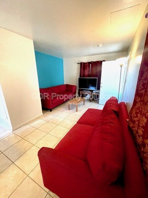 Building Photo - 2530 Veranda Rd NW