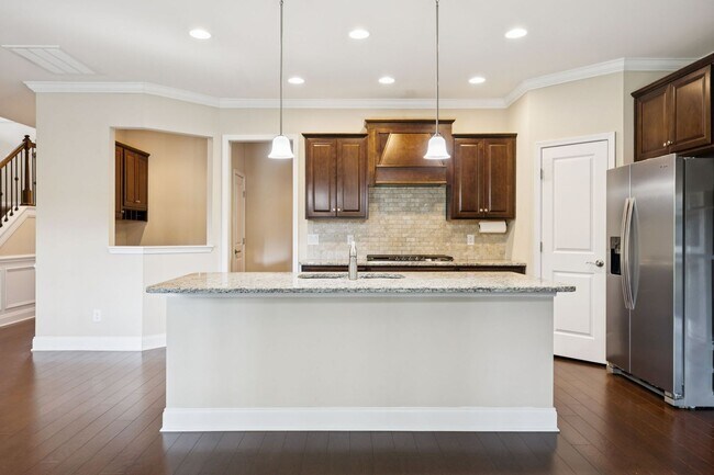 Building Photo - Sparkling clean 4 bedroom home in Spring H...