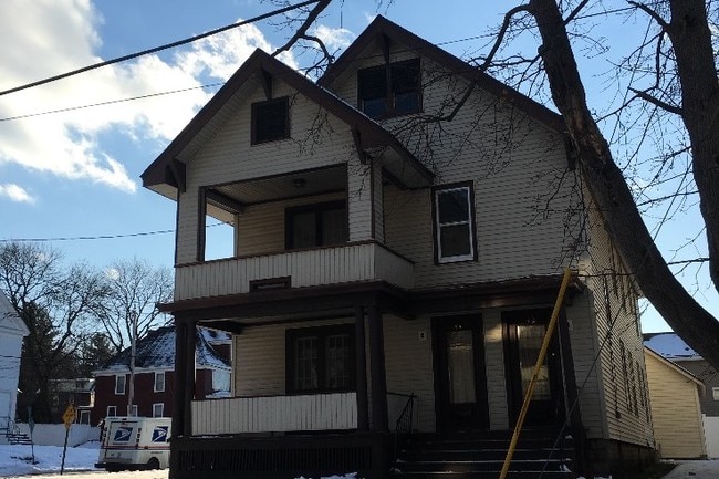 Building Photo - 42 Kenyon Ct