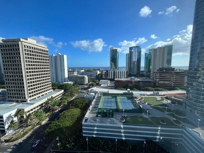 Building Photo - Moana Pacific (Honolulu/Ala Moana) 2 bedroom + den with central AC and 2 covered parking