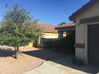 Building Photo - Fabulous 4 Bedroom/2 Bathroom in Chandler