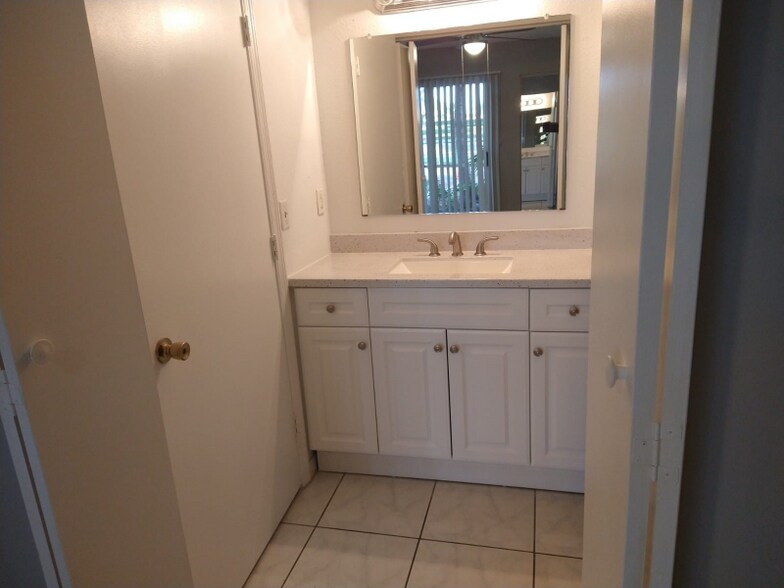 Building Photo - 12540 Equestrian Cir