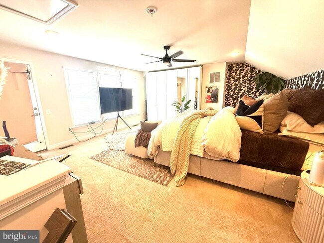 Building Photo - 17351 Redshank Rd