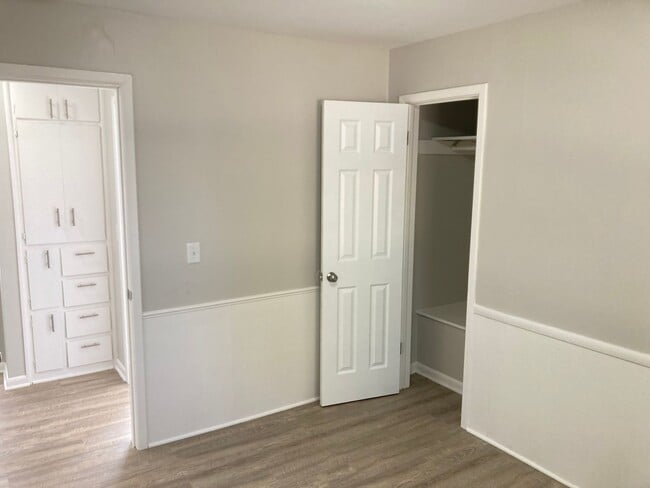 Building Photo - 3 Bedroom and 1 Bath House in Haysville