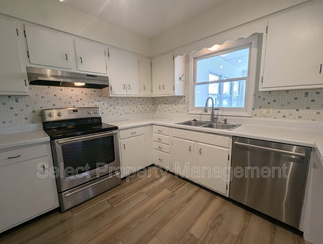 Building Photo - 3226 Arrowwood Dr