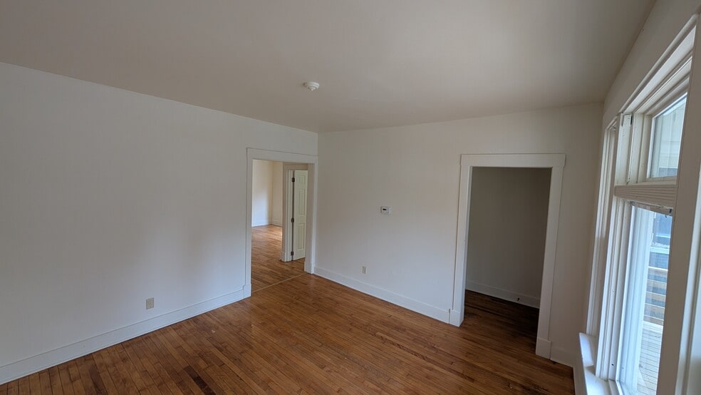 Building Photo - 3210 N Richards St