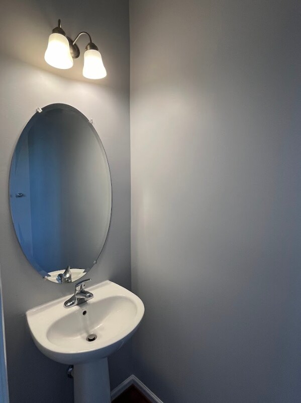 Building Photo - 2703 Osprey Way S