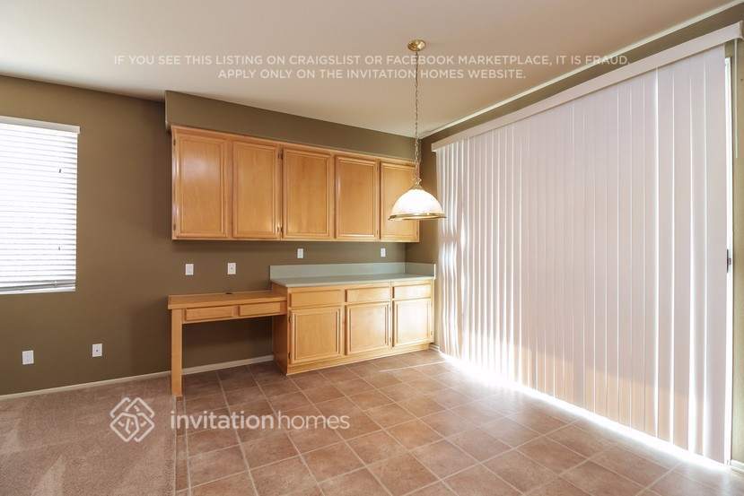 Building Photo - 8760 Medford St