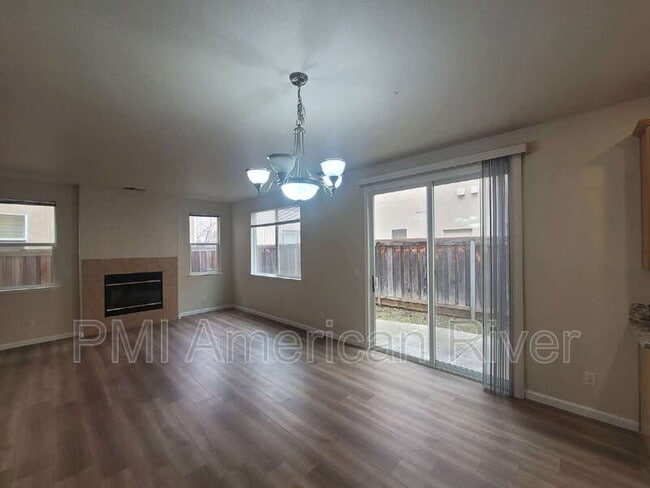 Building Photo - 8143 Crystal Walk Cir