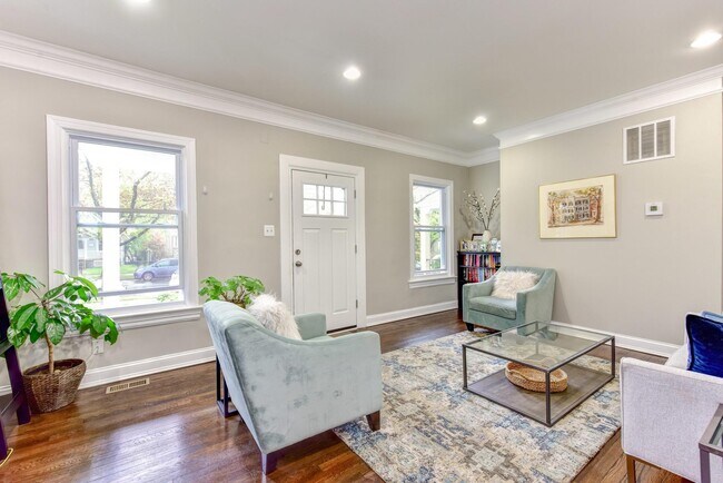 Building Photo - 1343 Kennedy St NW