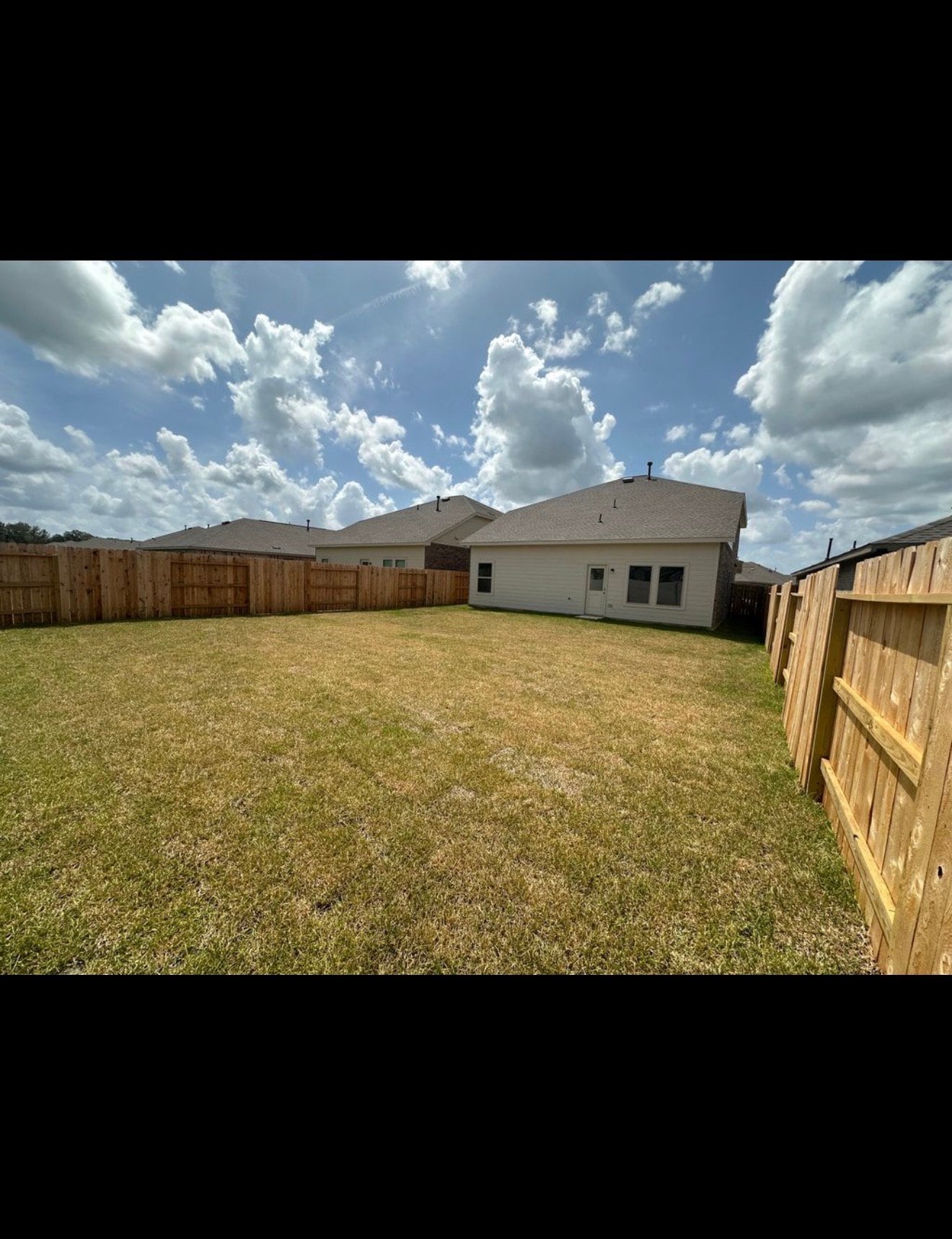 Building Photo - 21523 Casavatore Dr