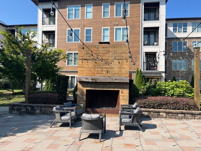 Building Photo - 6408 Providence Farm Ln