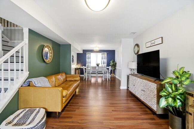 Building Photo - 1097 Honeycutt Way