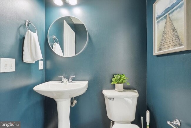 Building Photo - 51 Knickerbocker Ln