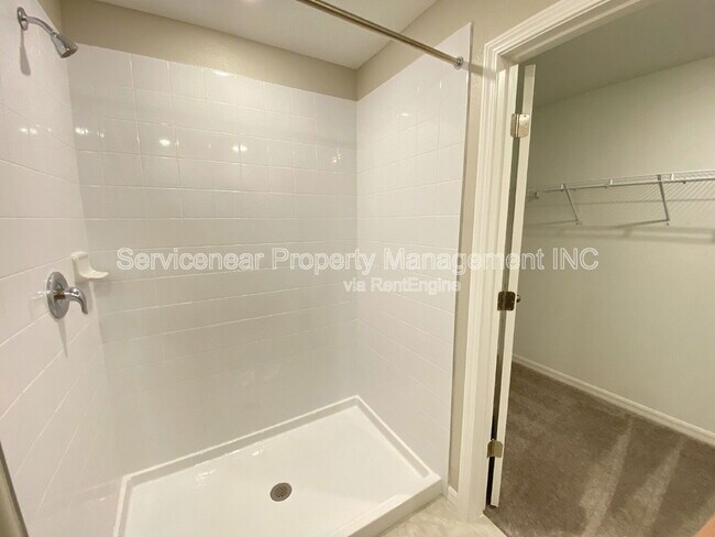 Building Photo - 4404 Eternal Prince Dr