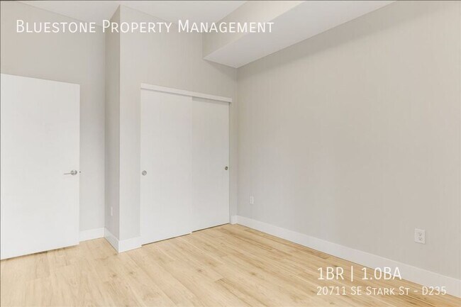 Building Photo - 20711 SE Stark St