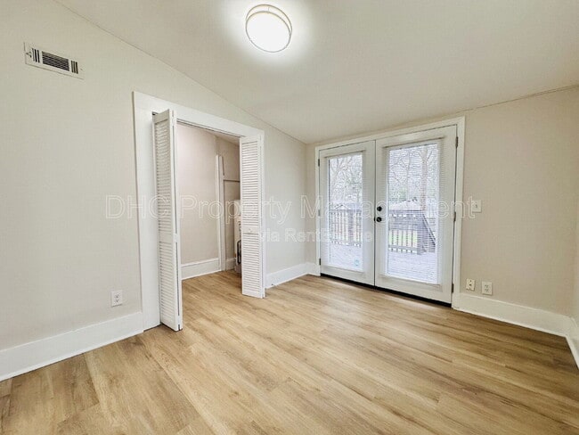 Building Photo - 365 Inman St SW