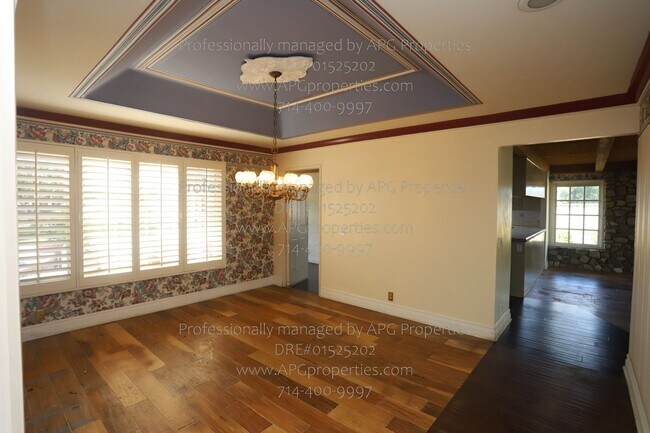 Building Photo - 460 S Bridge View Dr