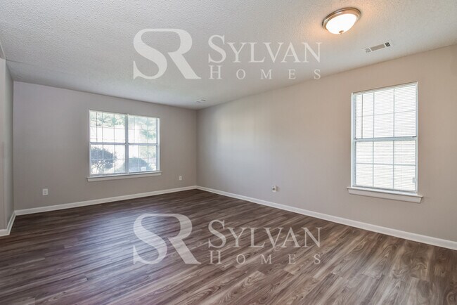 Building Photo - 5543 Pine Gate Dr