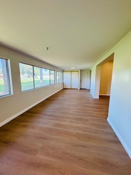 Building Photo - 6134 Village 6