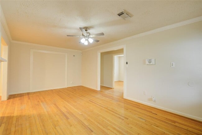 Building Photo - 5902 Hornwood Dr