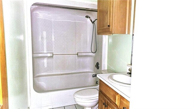 Building Photo - 724 Oglethorpe St