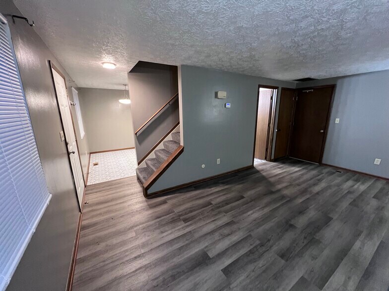 Living Room 1 - 1219 Hilltop Dr