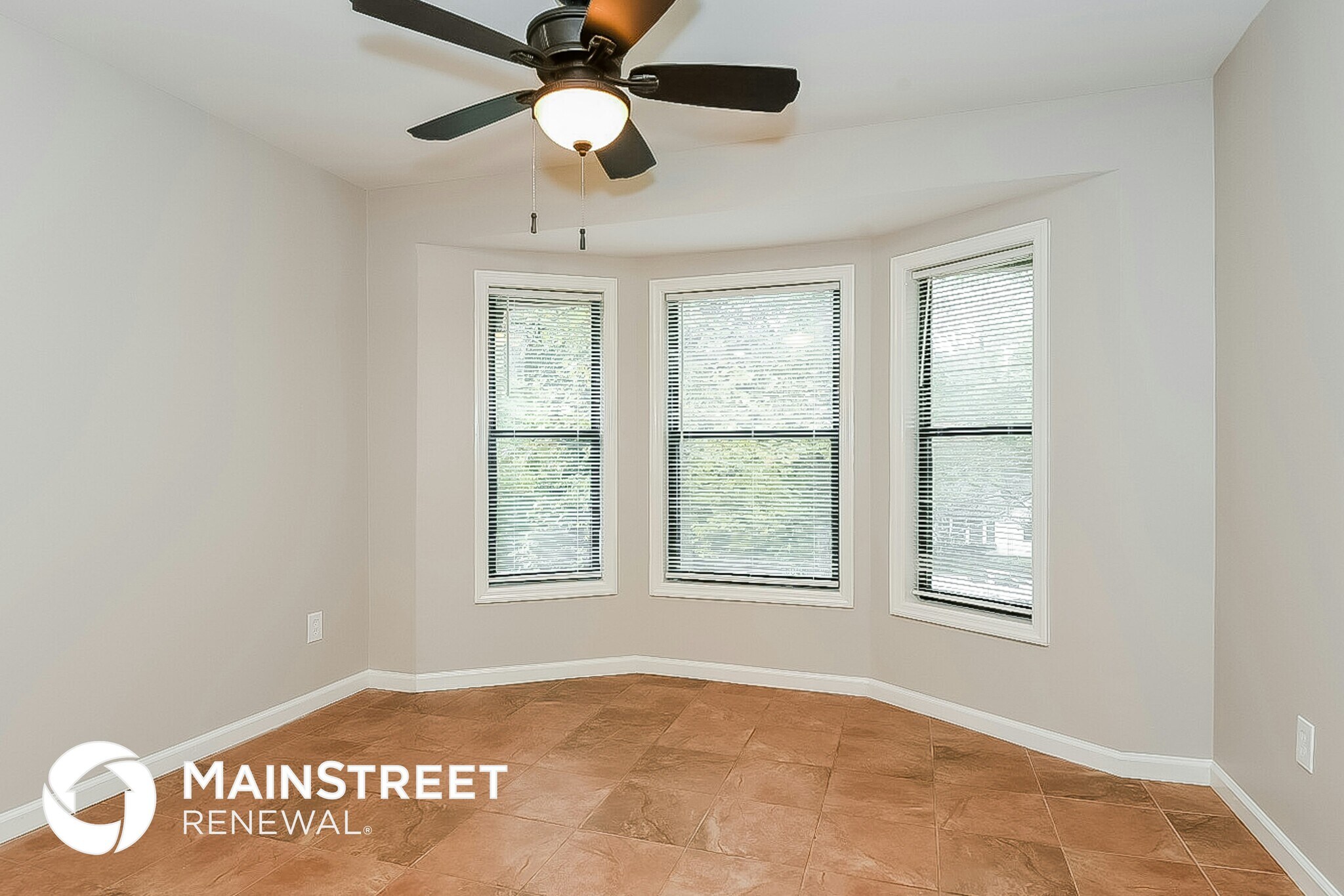 Building Photo - 616 Rivercrest Dr