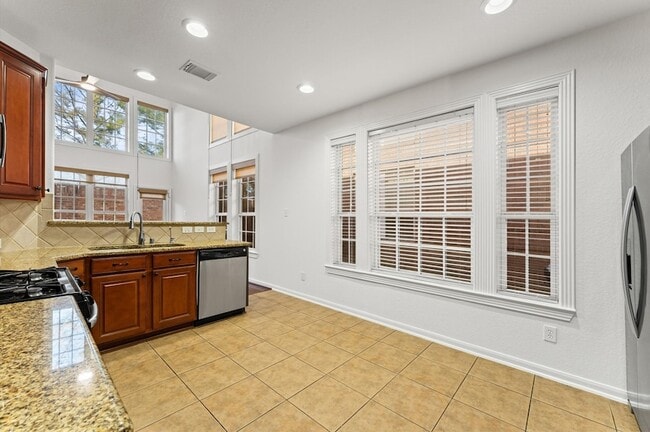 Building Photo - 1246 Glenwood Canyon Ln