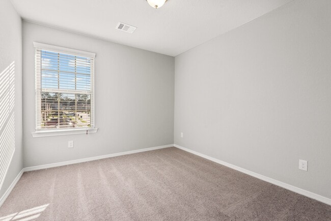 Building Photo - 25834 Northpark Pine Dr