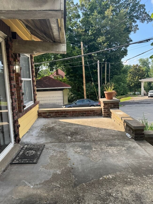 Building Photo - Wonderful 2 bed 2 bath in the heart of the...