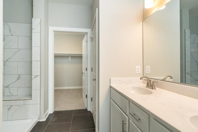 Building Photo - 1575 Port Hills Dr