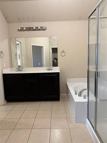 Building Photo - 1001 Golden Bear Ln