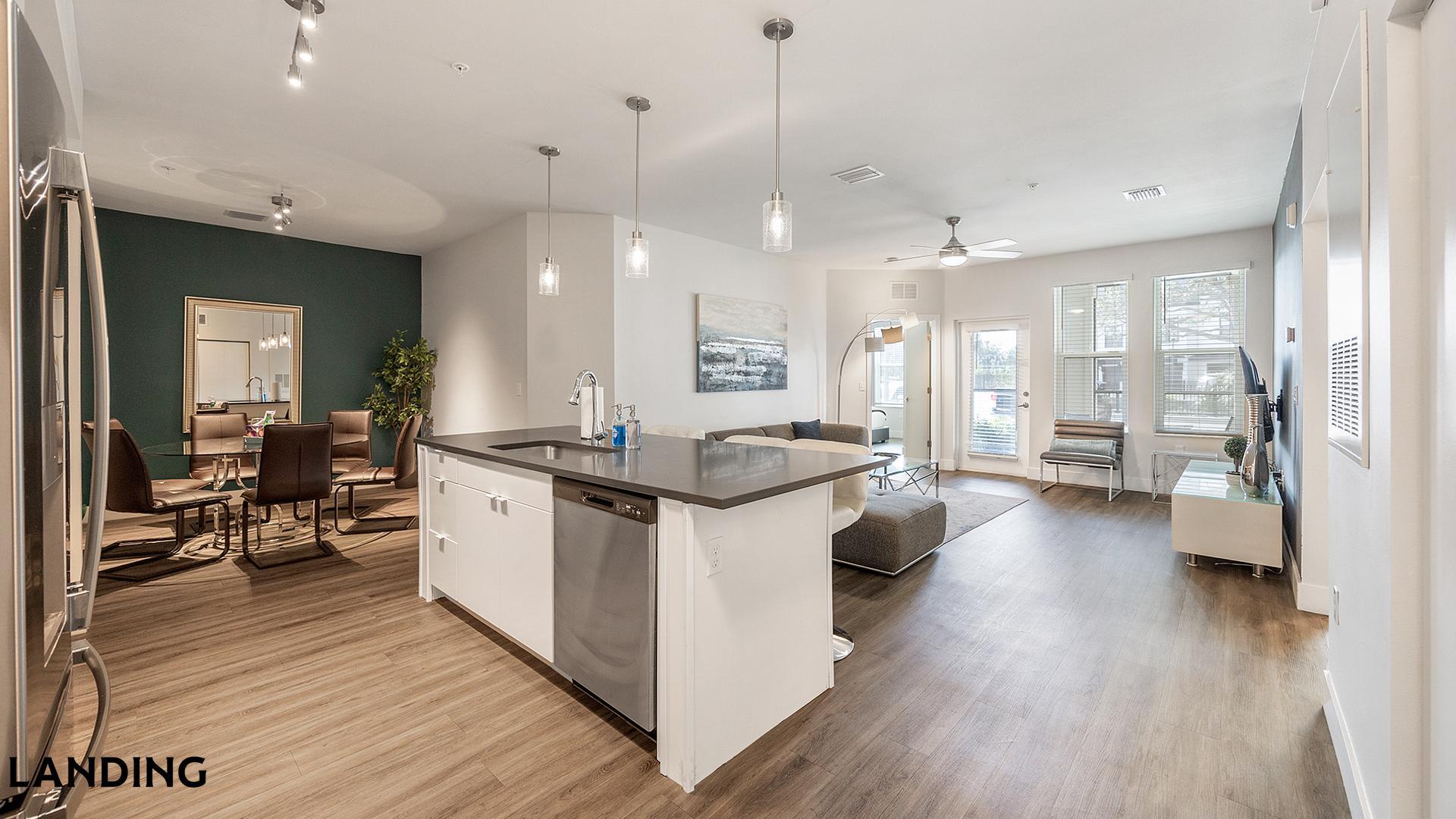 Building Photo - 4950 W Prescott St