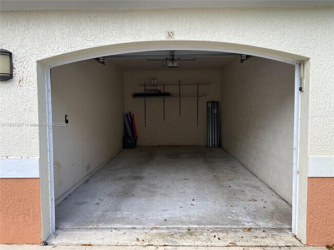 Building Photo - 9825 Baywinds Blvd