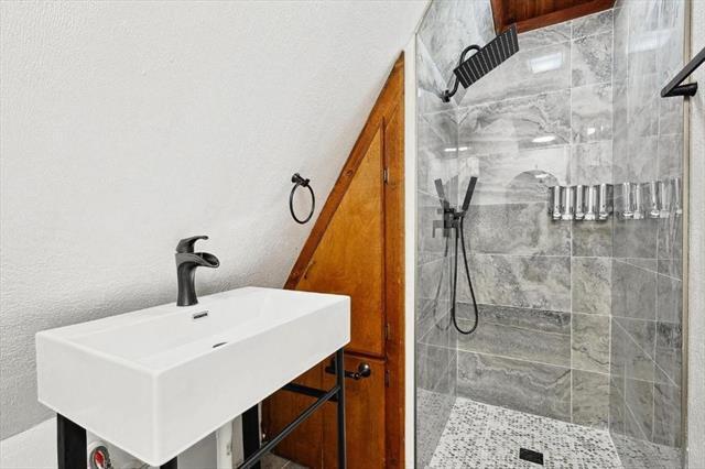 Building Photo - 3322 Darby Ln