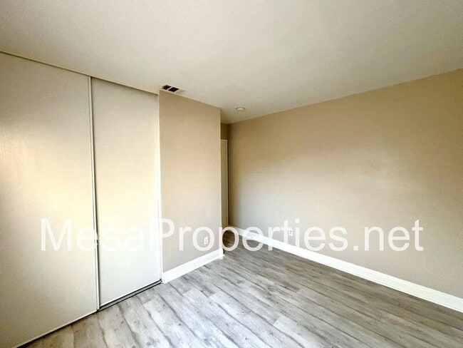 Building Photo - 10607 Moorefield Cir