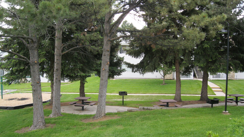 Building Photo - 14152 E Colorado Dr