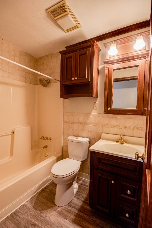 Building Photo - 1575 Northdale Rd