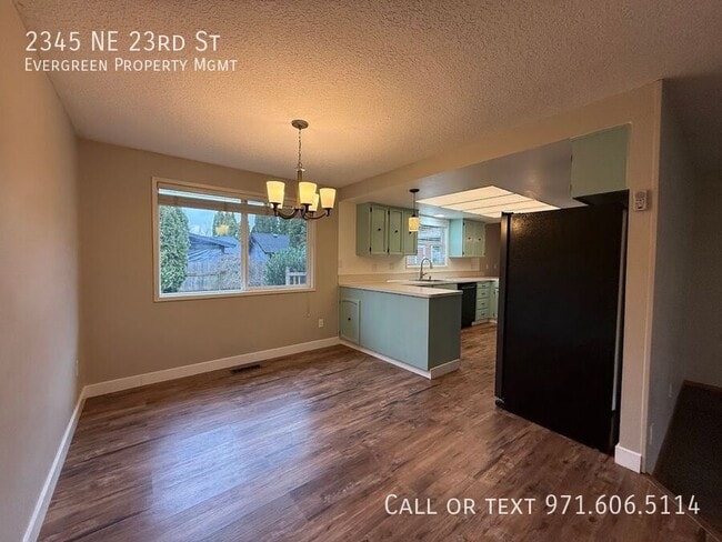 Building Photo - 2345 NE 23rd St