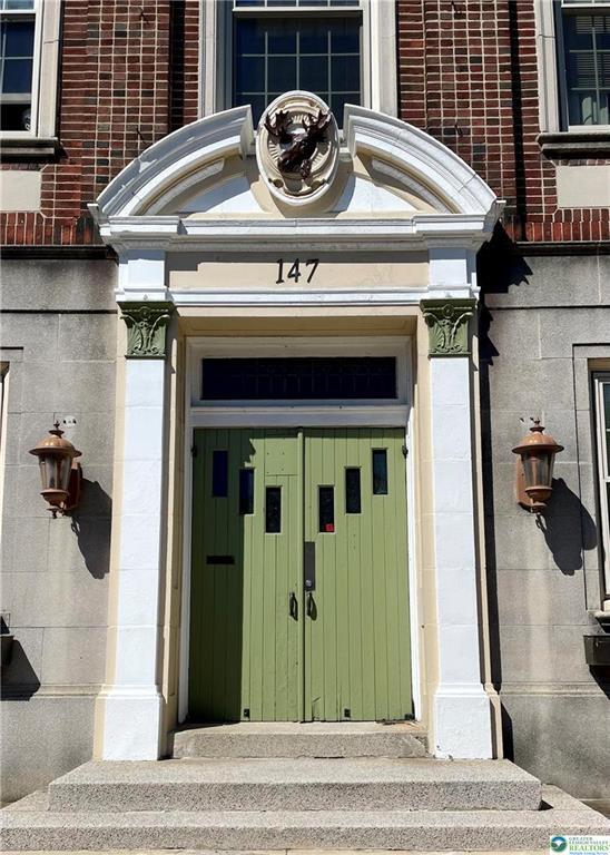 Building Photo - 143 S 4th St