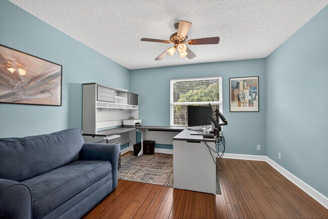 Building Photo - 3738 Old Lighthouse Cir