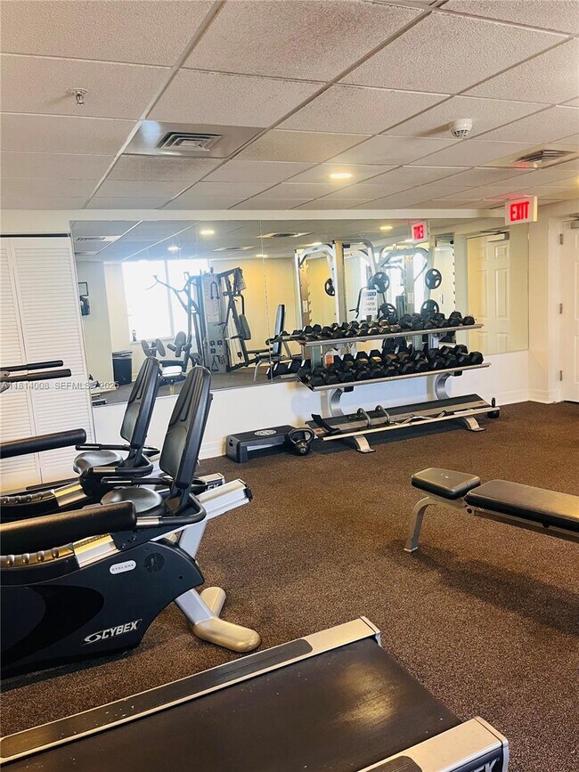 Building Photo - 900 SW 8th St